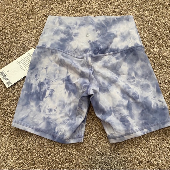 NWT Lululemon Diamond Dye Align Shorts 6” size 6 - Picture 3 of 4